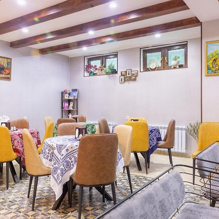 Hotel Gold Tower Местия Экстерьер фото