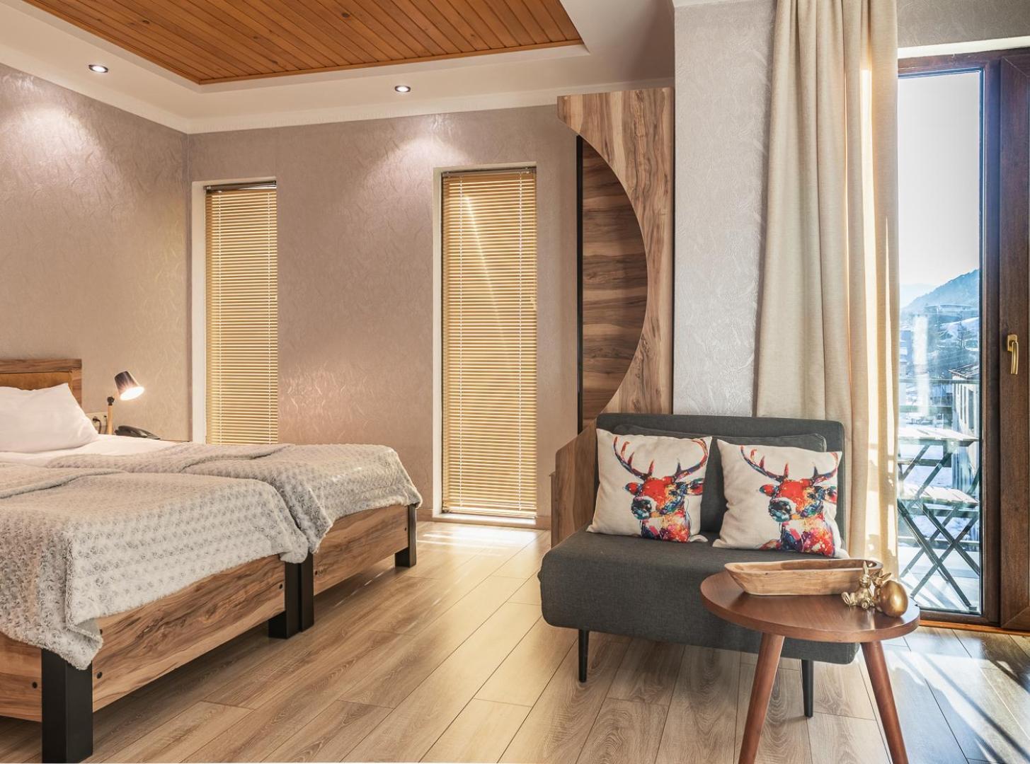 Hotel Gold Tower Местия Экстерьер фото